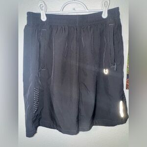 Northyard men’s grey athletic shorts